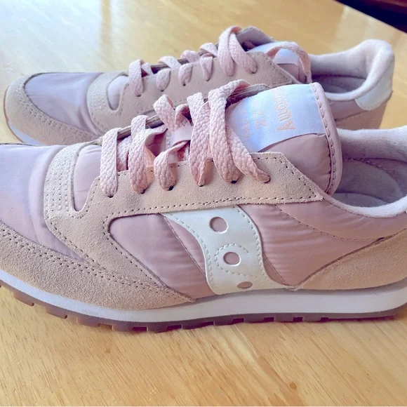 Women’s Saucony Jazz Low Pro in powder pink - Picture 2 of 6
